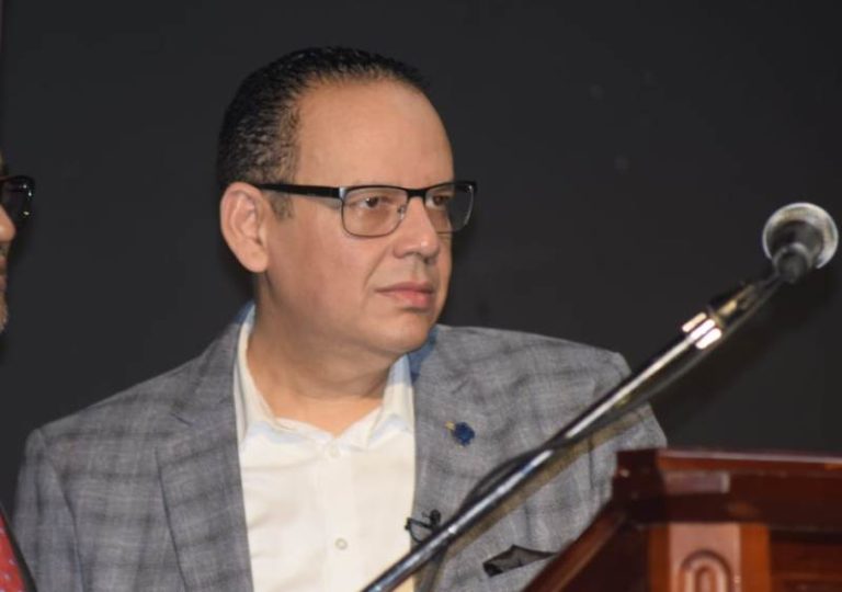 Llama a partidos políticos a realizar campaña de motivación para cubrir 40% de la cuota de la mujer