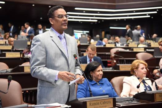 Diputados aprueban préstamo por 150 millones de dólares