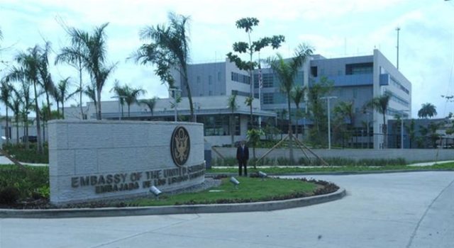 Embajada de EEUU en RD alerta a sus empleados sobre viajes hacia Haití
