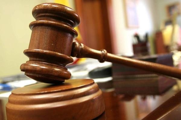 Condenan a 30 años  haitiano por matar a su hija de dos meses