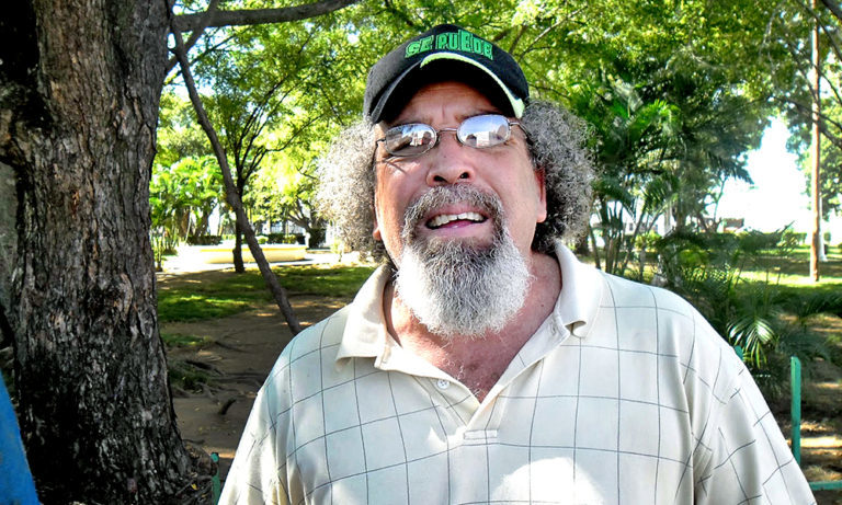 PADRE ROLEGIO DENUNCIA SU VIDA CORRE PELIGRO