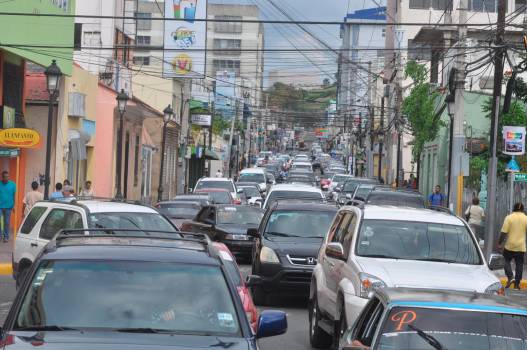 Choferes de Santiago aumentan pasaje