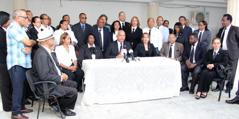 Notarios afirman pte Suprema Corte  dejará Justicia con mayor descrédito de la historia