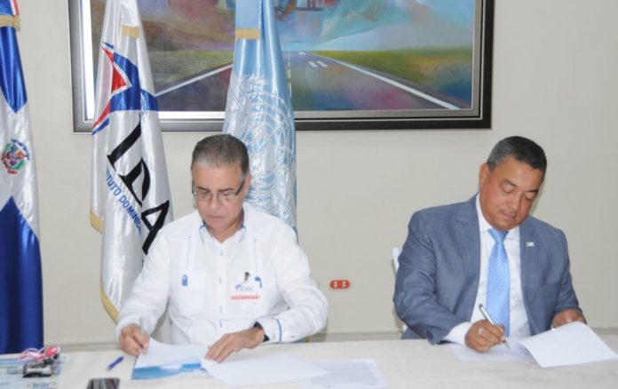 IDAC y ADOMPRETUR acuerdan plan de capacitación sobre aeronáutica, turismo y comunicación