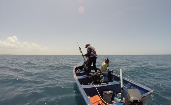 Muere pescador mientras buceaba