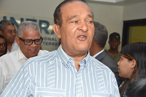 Antonio Marte dice si le devuelven guaguas dejaría sin efecto medida