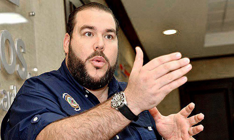 PRD amonesta públicamente a Gómez Casanova