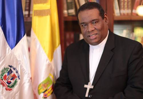 Obispo auxiliar de Santo Domingo critica comportamiento de empresarios