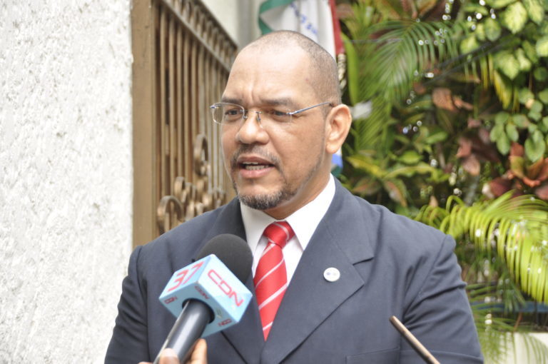 Licenciado Rodolfo Valentín Santos nuevo director de la Defensoría Pública