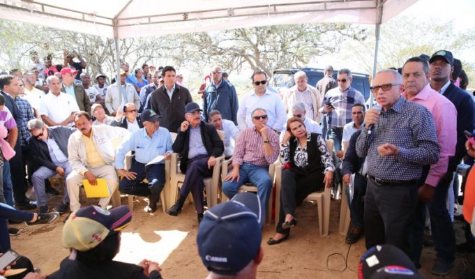 Presidente Medina mejorará y aumentará producción de ganaderos de Dajabón
