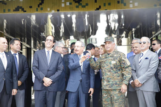 Pte Medina inaugura puesto de control y seguridad en Montecristi