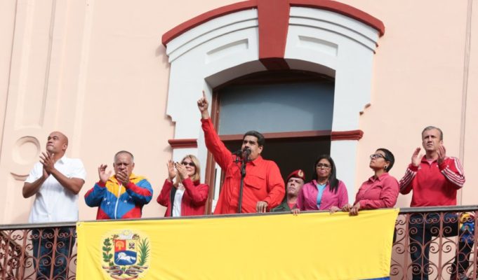 Nicolás Maduro: “He decidido romper relaciones diplomáticas y políticas con EEUU”