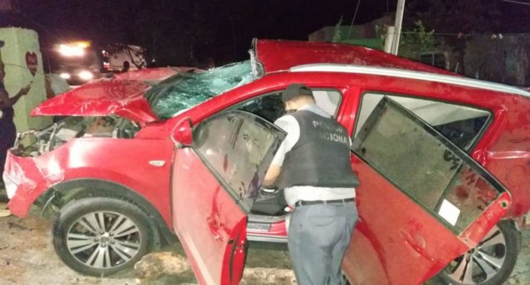 MUEREN CUATRO AL DESLIZARSE CARRO EN QUE VIAJABAN