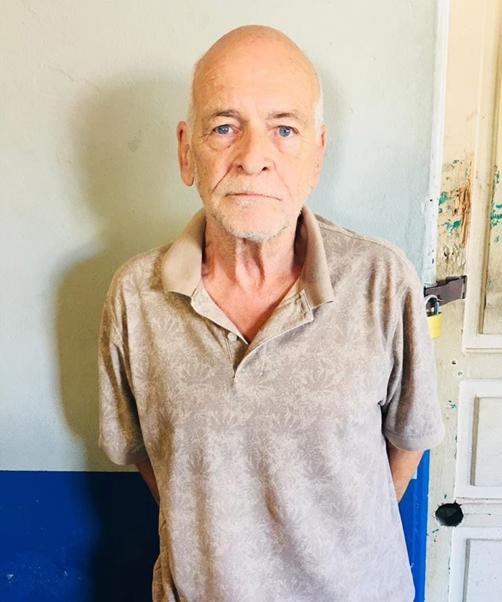 Arrestan extranjero cuando se disponía tener sexo con menor