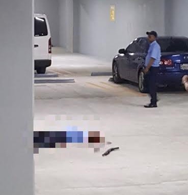 Hombre mata su mujer y luego se suicida en un parqueo