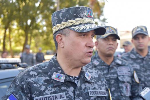 DIRECTOR POLICIA PROMETE RESPUESTA SOBRE ASESINADO HERMANO DE OBISPO