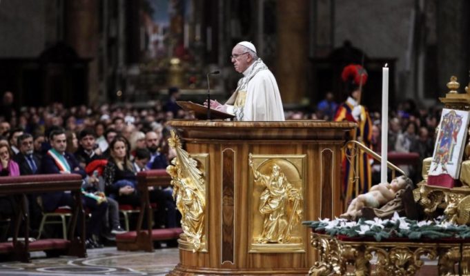 Mensaje de Año Nuevo  El Papa pidió “una mirada materna”