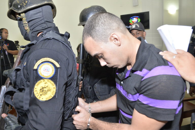 A TREINTA AÑOS ASESINO DE EX MUJER Y SUS TRES HIJOS