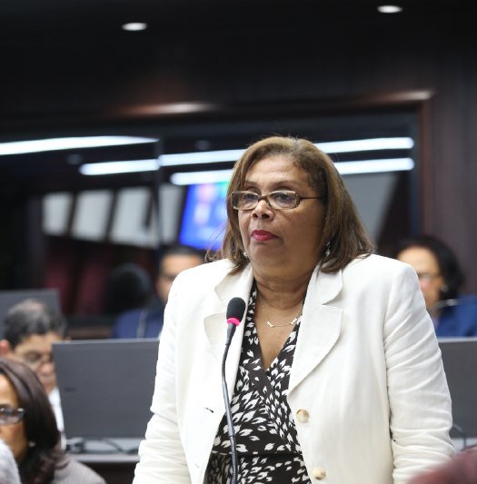 Afirma Ley Electoral representa un retroceso para las mujeres