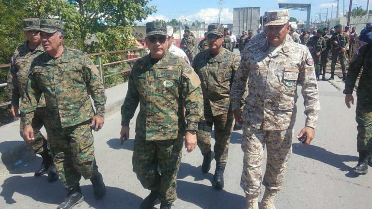 CONTINUAN VISITAS A LA FRONTERA DE MANDO MILITARES