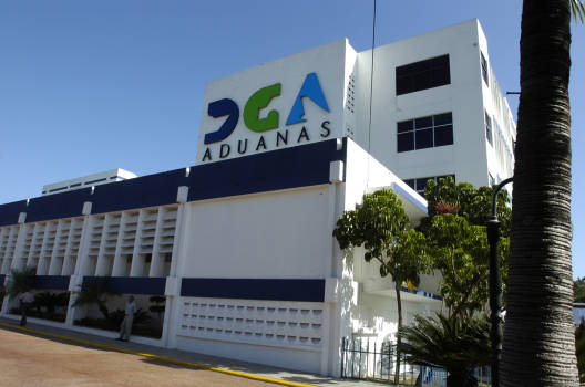 COBRARAN ITBIS A MEDICAMENTOS