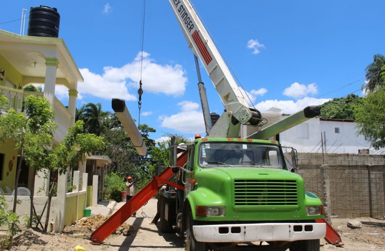 EDENORTE comienza rehabilitación redes comunidades de Nagua