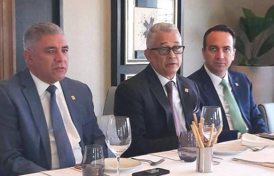 Revela que mas del 40% de vehículos transita sin seguros en el país