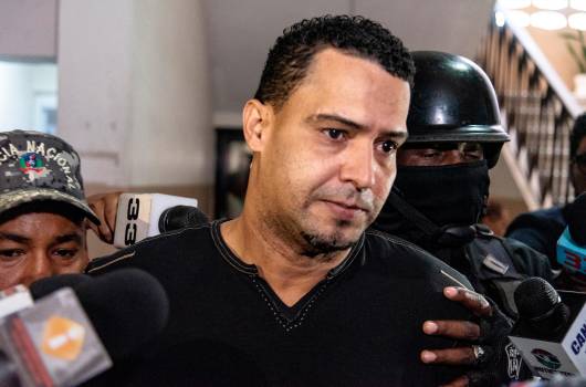 POR SEGURIDAD TRASLADAN DE CÁRCEL A BUCHE IMPLICADO EN MUERTE DE CORONEL