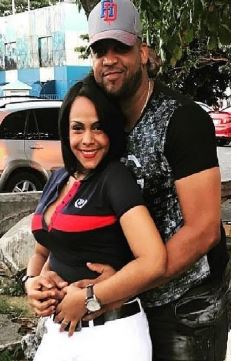 APRESAN AGENTE ANTINARCOTICO LAZO POR ESCALERA SU PAREJA