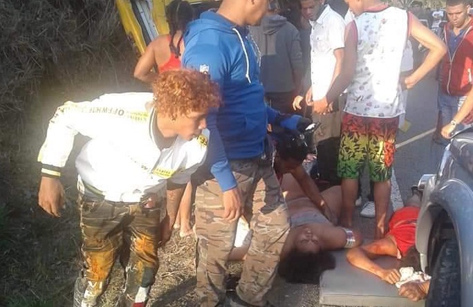 SIGUEN HOSPITALIZADOS LESIONADOS EN ACCIDENTE DE GUAGUA