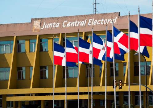 PARTIDOS Y MOVIMIENTOS BUSCAN RECONOCIMIENTO