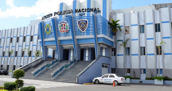 Policía apresa esposa de holandés ultimado en Puerto Plata;