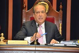 PTE SENADOR JUSTIFICA PRESENCIA DE GUARDIAS Y POLICIAS