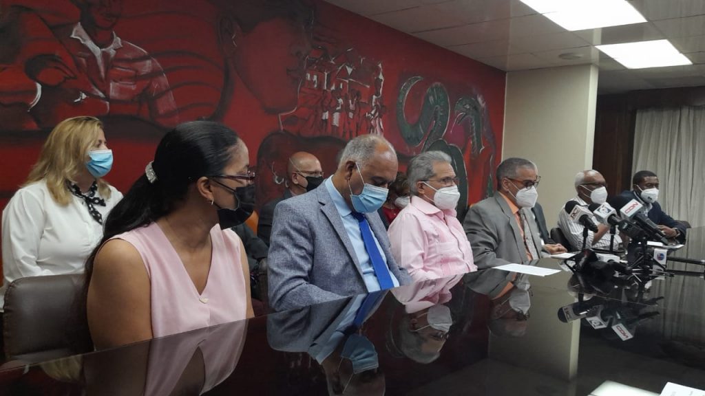 Médicos ratifican huelga contra las ARS