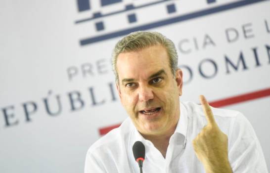 Prte Abinader asegura en Policia hay gente que no quiere transformacion