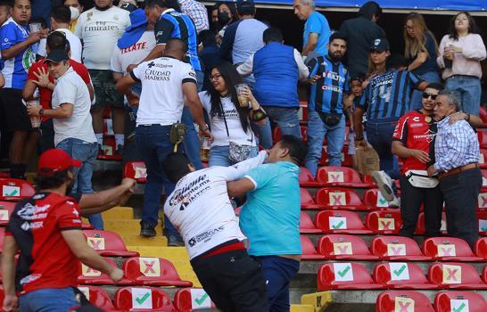 Mas  de 20 heridos en violentos enfrentamientos durante partido de fútbol
