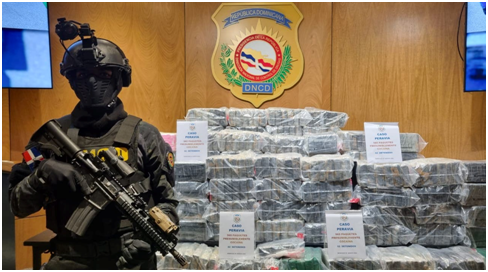 Decomisan 565 paquetes presumiblemente cocaína