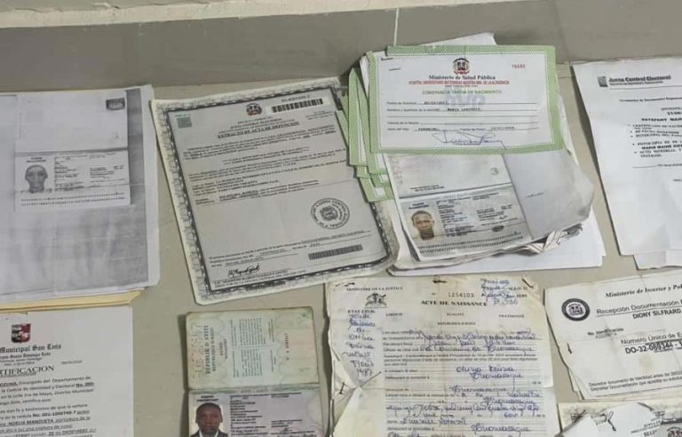 Prision preventiva para dos empleados de la JCE por implantacion  de identidad