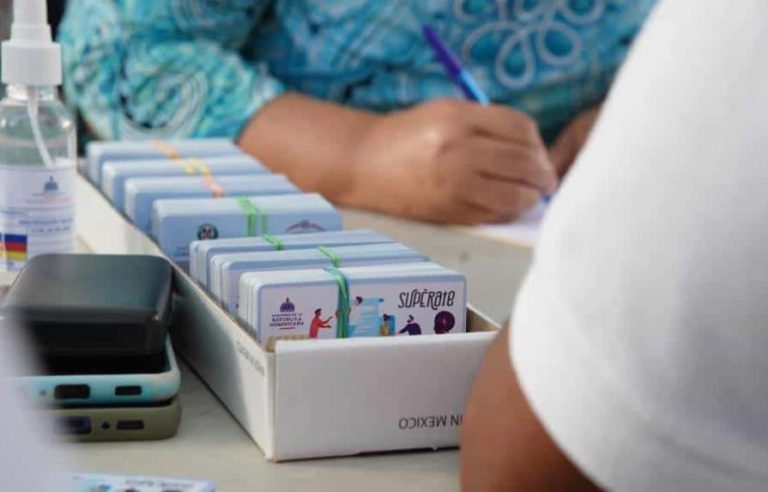Apresan dos hombres y le ocupan 391 tarjetas Supérate