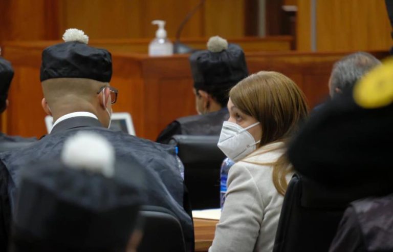 Tribunal mantiene arresto domiciliario a Magalys Medina y a Aquiles Christopher