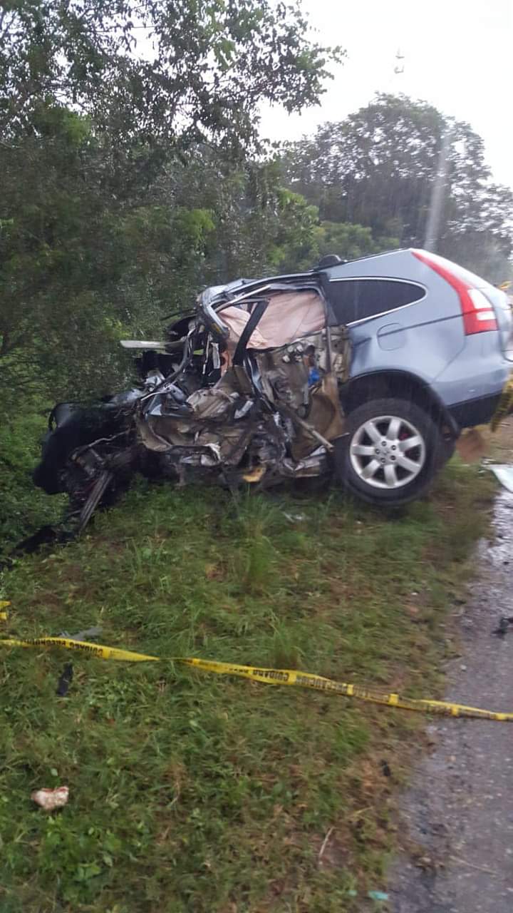 Tres muertos y dos heridos en triple choque