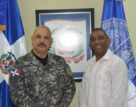 Director UASD Barahona recibe al director regional de la Policía Nacional