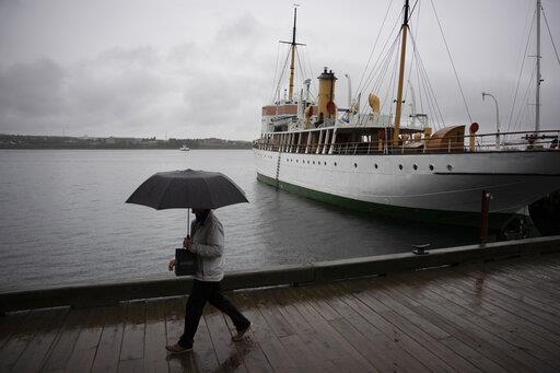 Huracán Fiona arrastra varias casas al mar en Canadá
