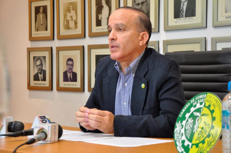 Cámara Comercio de Santiago rechaza marcha convocada por médicos