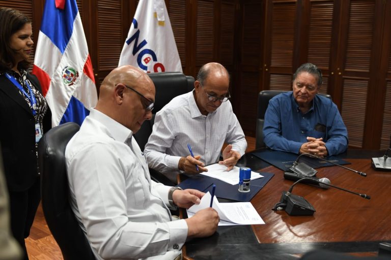 Coraasan y CNCS suscriben acuerdo interinstitucional