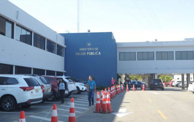 Trescientos dos nuevos contagiados del COVID en Dominicana