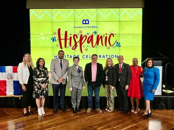 Embajadora Sonia Guzmán destaca progreso de dominicanos en Estados Unidos