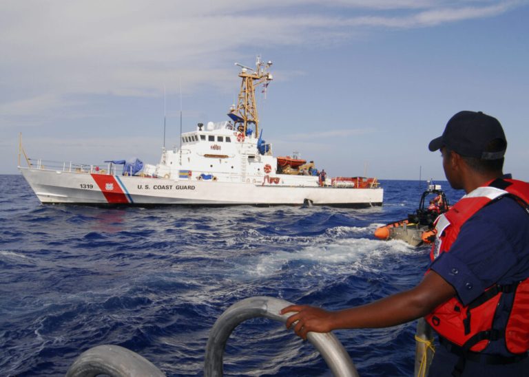 Lanzan operativo para rescatar a 48 cubanos, haitianos y dominicanos en isla Mona