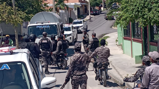 Policia realiza operativos en Enrriquillo