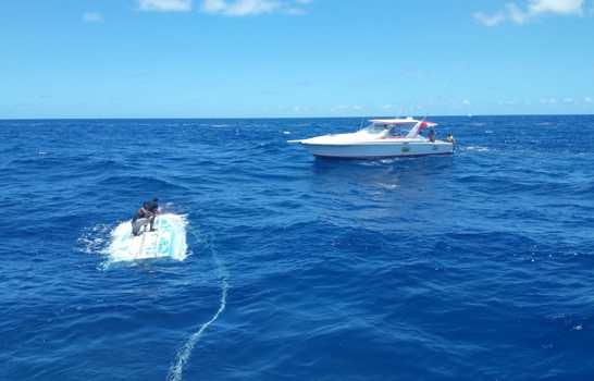 Un ahogado y cuatro rescatados en naufragio en Cabrera